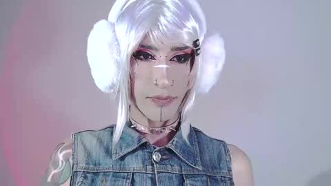     online show from December 2024 05:44:01 AM