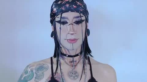     online show from June 2026 10:45:01 PM