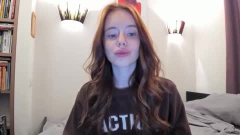 aliensi online show from September 2025 07:47:02 PM