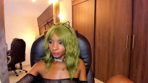 Snapshot of alika_houston chatting on February 2025 01:45:01 AM IG Alik nasso online show from February 2025 01:45:01 AM