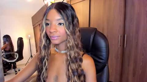 Snapshot of alika_houston chatting on February 2025 08:21:02 AM IG Alik nasso online show from February 2025 08:21:02 AM