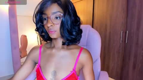 Snapshot of alika_houston chatting on May 2026 05:35:01 AM IG Alik nasso online show from May 2026 05:35:01 AM