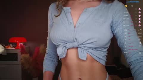 Snapshot of alika_l_v chatting on February 2026 05:45:02 PM alika_l_v online show from February 2026 05:45:02 PM