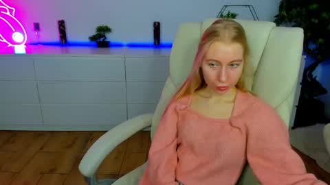 Alina online show from November 2025 06:36:02 AM