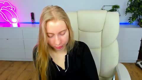 Alina online show from February 2026 06:51:02 AM