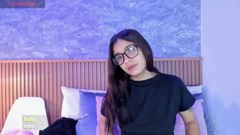 Snapshot of alina_sauvage_ chatting on February 2026 06:28:02 PM alina online show from February 2026 06:28:02 PM