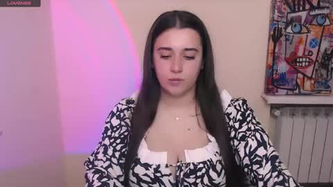 Snapshot of alinaasti_ chatting on May 2026 07:57:02 AM Alina online show from May 2026 07:57:02 AM