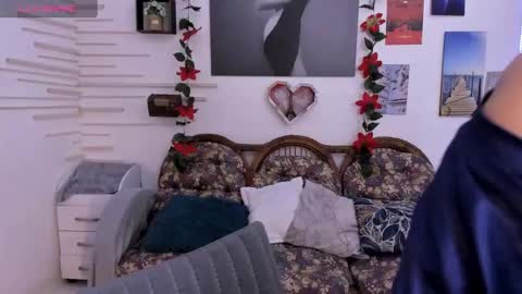 Snapshot of alinabozz1 chatting on December 2024 12:30:02 AM alinabozz1 online show from December 2024 12:30:02 AM