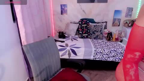 Snapshot of alinabozz1 chatting on January 2026 12:04:02 AM alinabozz1 online show from January 2026 12:04:02 AM