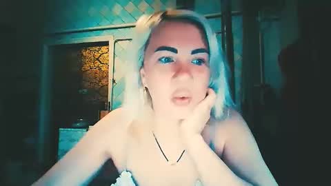Alina online show from April 2026 03:42:01 AM
