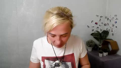 Alina online show from May 2026 04:07:02 AM