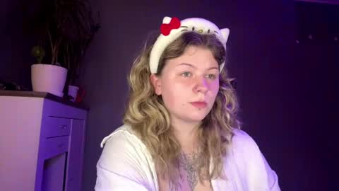 Alina online show from May 2026 10:37:01 PM