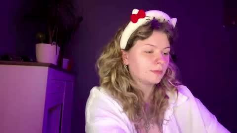 Alina online show from May 2026 09:19:01 PM