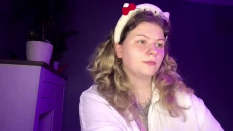 Alina online show from June 2026 09:59:02 PM