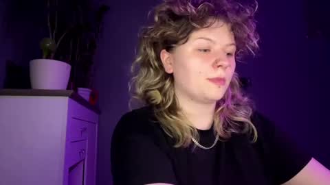 Alina online show from July 2026 10:23:02 PM