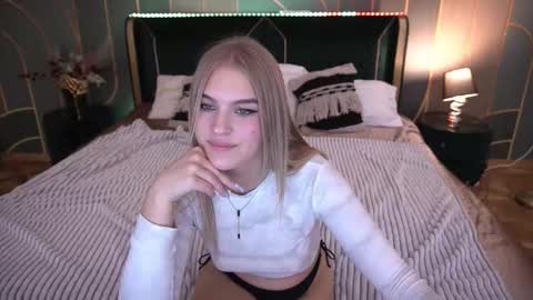 Snapshot of alinalemon chatting on December 2025 08:40:01 PM Alina online show from December 2025 08:40:01 PM