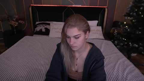 Snapshot of alinalemon chatting on January 2026 07:00:01 AM Alina online show from January 2026 07:00:01 AM