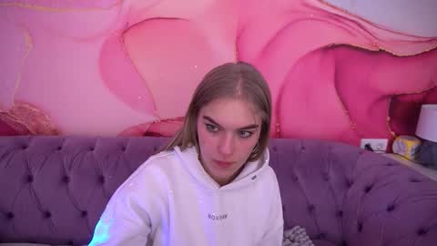 Snapshot of alinalemon chatting on January 2026 08:40:02 PM Alina online show from January 2026 08:40:02 PM