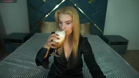 Snapshot of alinalemon chatting on June 2026 08:34:01 PM Alina online show from June 2026 08:34:01 PM