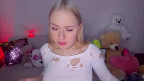 alinaocean online show from January 2026 07:45:01 PM