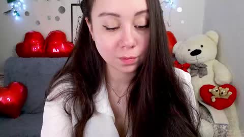 AlinaXRose online show from April 2026 12:05:02 AM