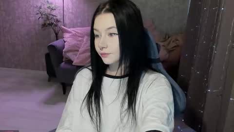 Aline Greeeen online show from October 2025 04:15:01 AM