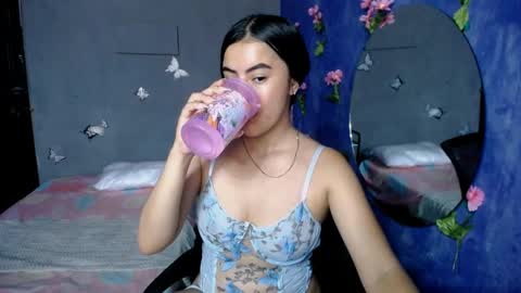 Alis jines   online show from September 2025 06:40:02 PM