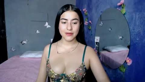 Alis jines   online show from October 2025 04:30:02 PM