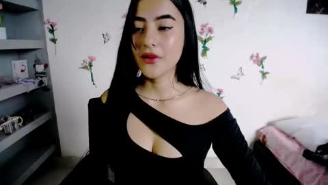 Alis jines   online show from November 2025 05:05:02 PM