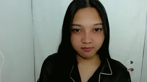 Shanti xhey online show from April 2026 09:34:03 PM