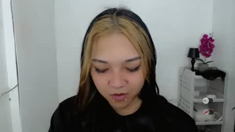 Shanti xhey online show from May 2026 05:32:01 PM