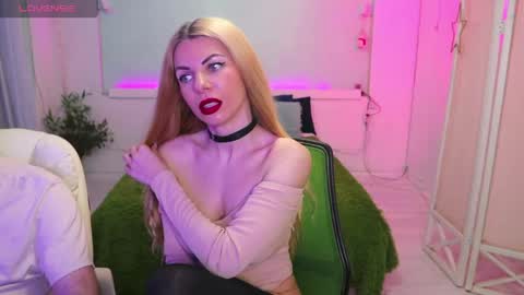 Alisa Aleks online show from May 2026 07:19:02 PM