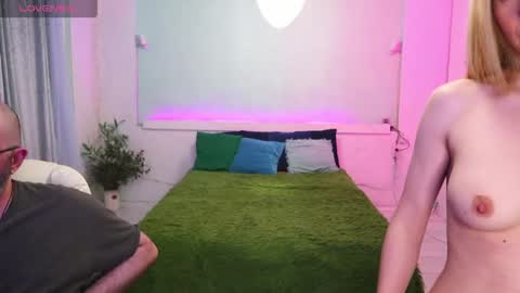 Alisa Aleks online show from May 2026 06:09:01 PM