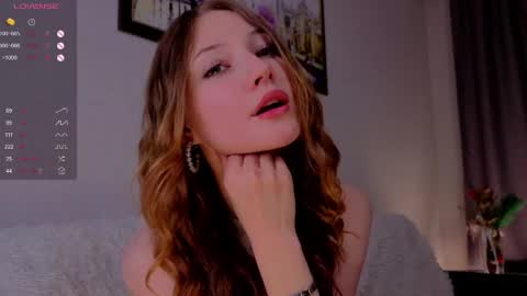 Alisa online show from June 2026 07:29:01 PM