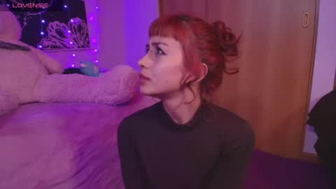 Snapshot of alisha17love chatting on May 2026 12:21:01 PM alisha17love online show from May 2026 12:21:01 PM