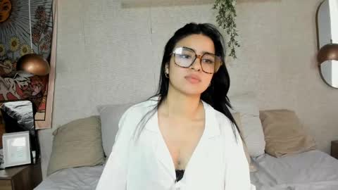 alisha69_ online show from May 2026 08:40:02 PM