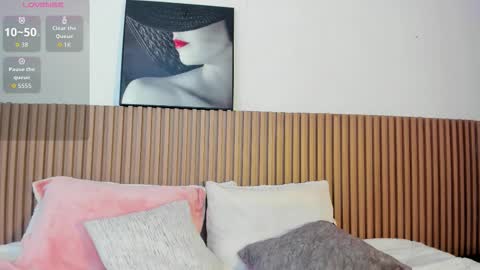 alisha_olsen_ online show from October 2025 04:42:01 AM