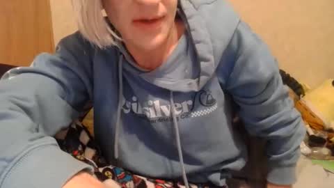 Snapshot of alishaluv chatting on April 2026 06:19:01 AM Alisha online show from April 2026 06:19:01 AM