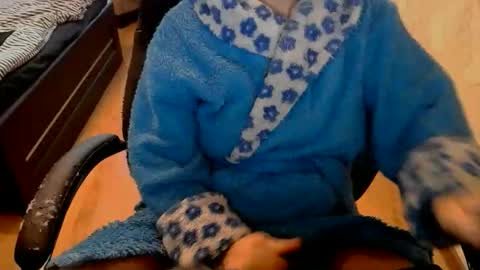 Snapshot of alisia18 chatting on February 2026 02:48:02 PM Alisa online show from February 2026 02:48:02 PM