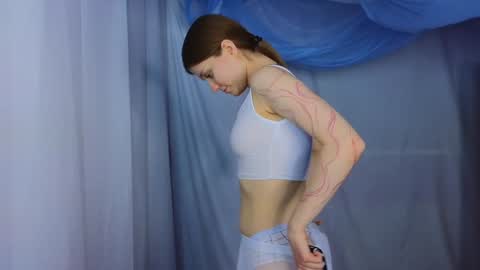 Snapshot of alisia_spinnet chatting on January 2025 12:58:01 PM Alisia online show from January 2025 12:58:01 PM