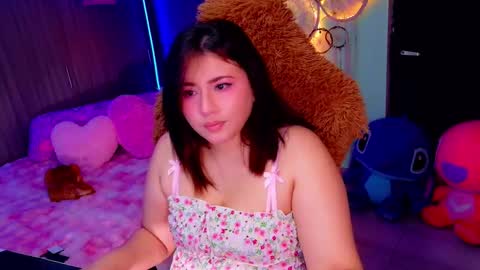 Snapshot of alison_gamer chatting on November 2025 05:01:02 PM Alison online show from November 2025 05:01:02 PM