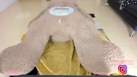 Snapshot of alison_ker chatting on December 2024 07:18:02 PM Sofias house online show from December 2024 07:18:02 PM