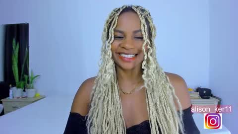 Snapshot of alison_ker chatting on January 2025 11:15:02 AM Sofias house online show from January 2025 11:15:02 AM