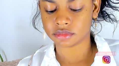 Snapshot of alison_ker chatting on February 2025 09:47:02 AM Sofias house online show from February 2025 09:47:02 AM