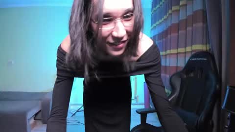 Snapshot of alison_marlowe chatting on February 2026 07:43:01 PM Alison online show from February 2026 07:43:01 PM