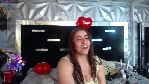 Snapshot of alison_marr chatting on February 2026 08:06:01 PM alison_marr online show from February 2026 08:06:01 PM