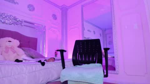 Alison Fishert online show from March 2025 03:34:01 PM