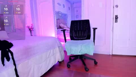 Alison Fishert online show from October 2025 01:00:01 PM