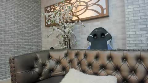 alisonn_doll online show from December 2025 12:47:02 PM