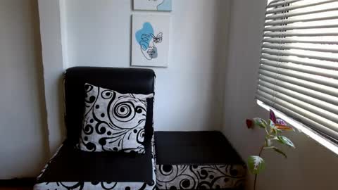 Alisonturbay online show from May 2026 01:40:01 PM